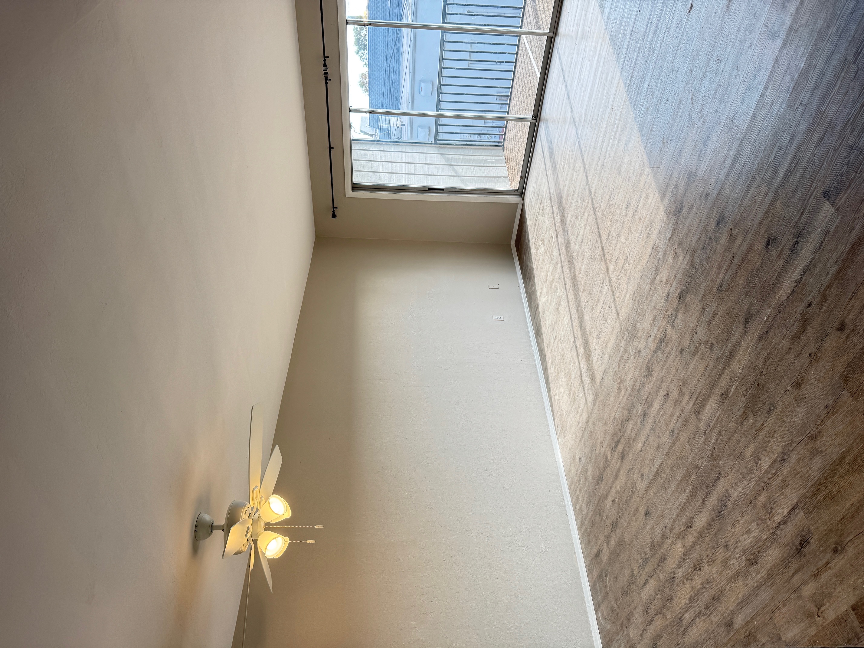 3325 SE 15th Pl - 202