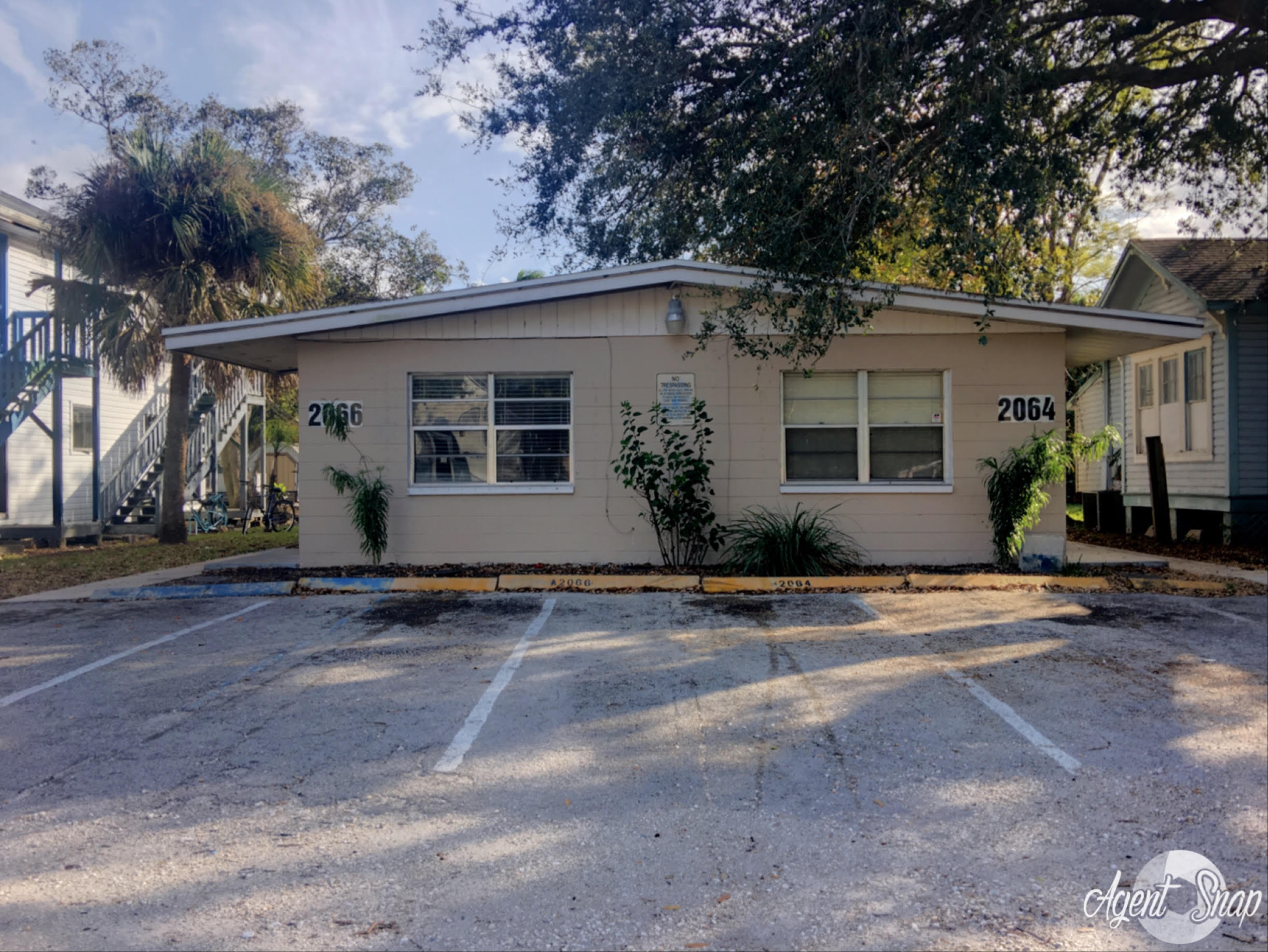 2066 Lafayette