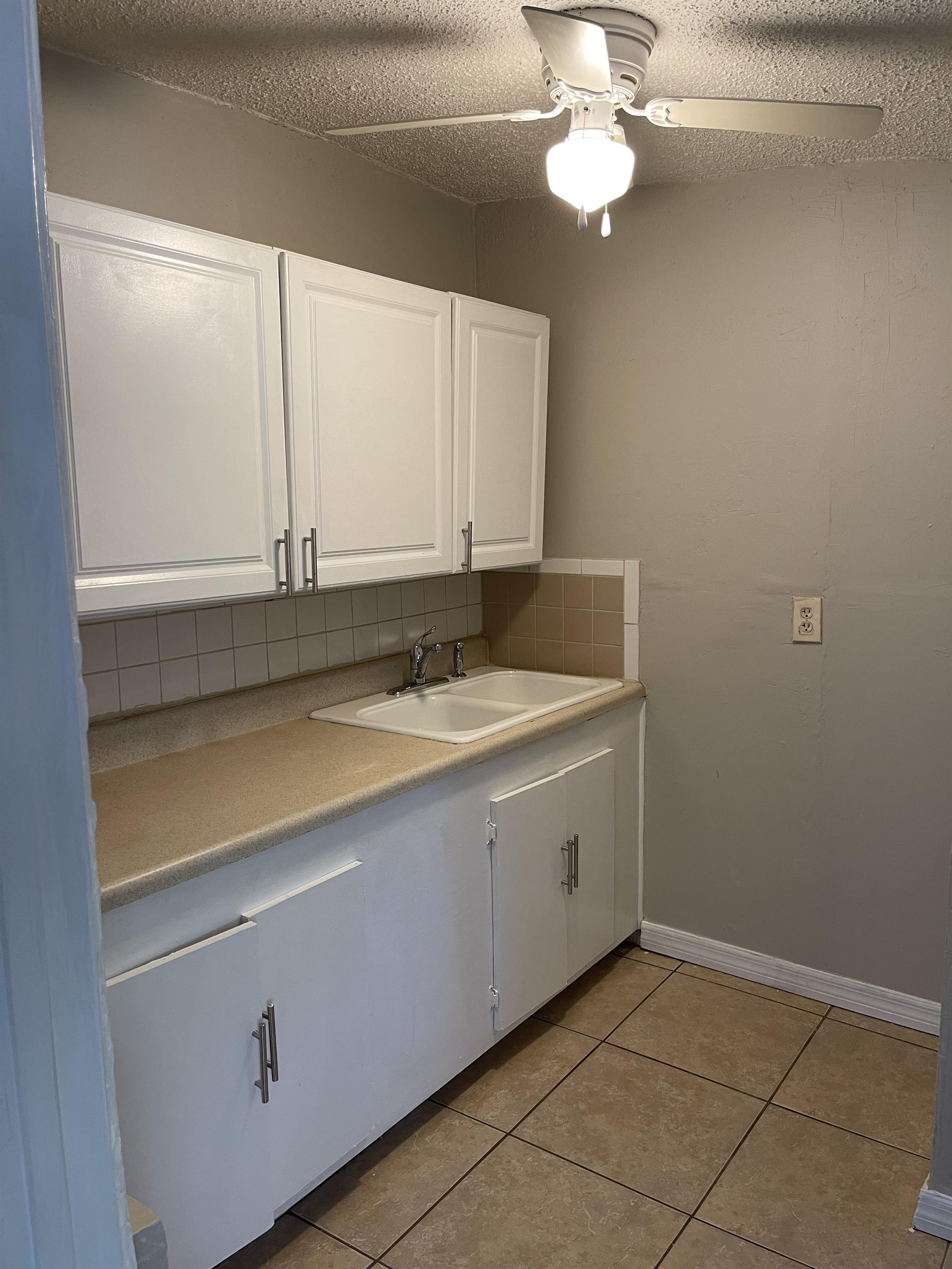 1540 Billie Street - 1540 B